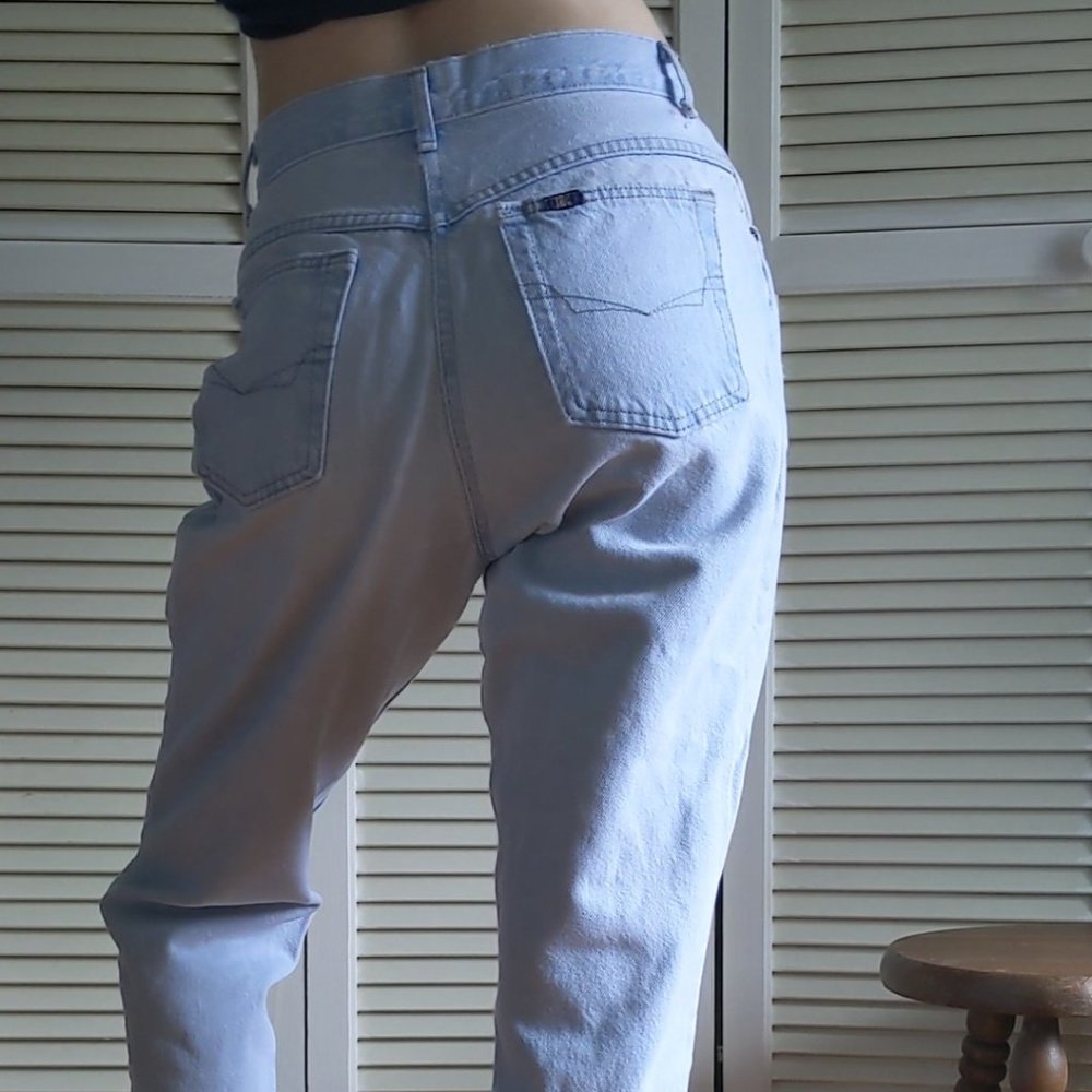 90's light wash CHIC jeans